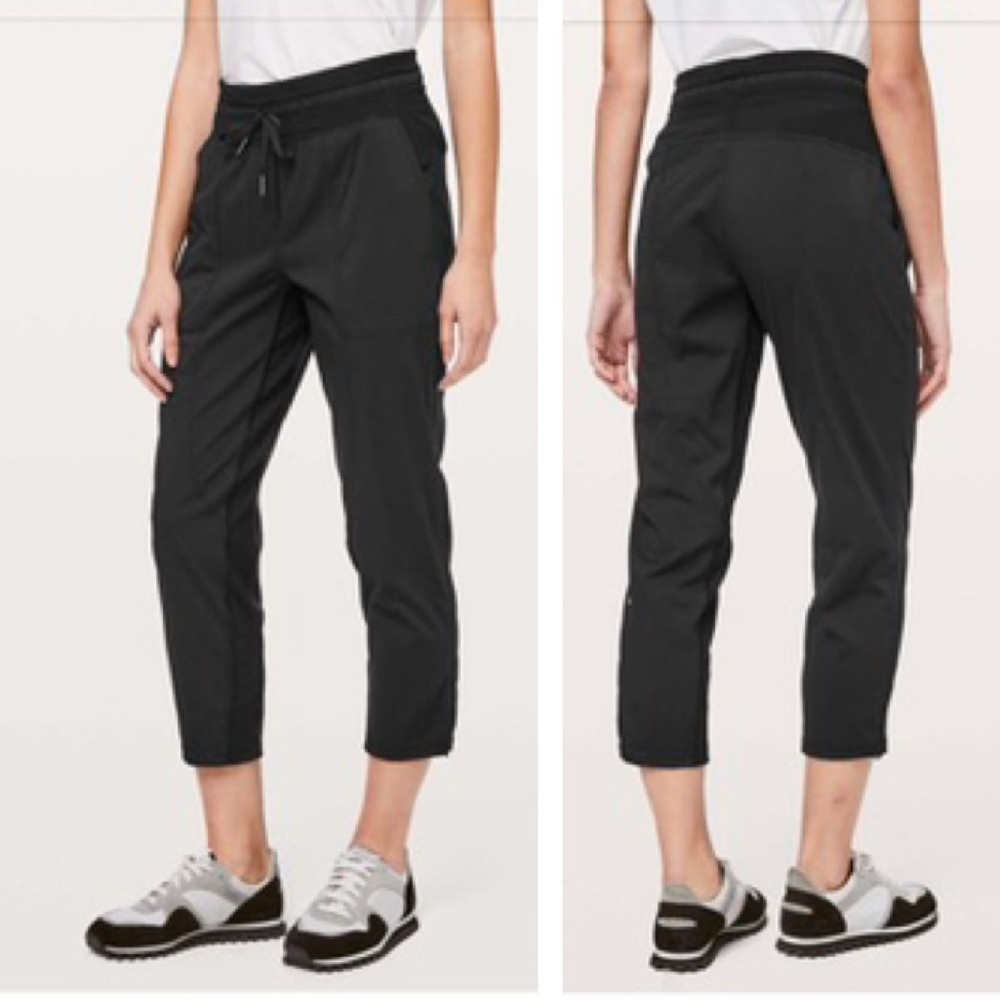 Lululemon Dance Studio 12 Mid Rise Crop Pant Pockets Lightweight Swift Black Tie